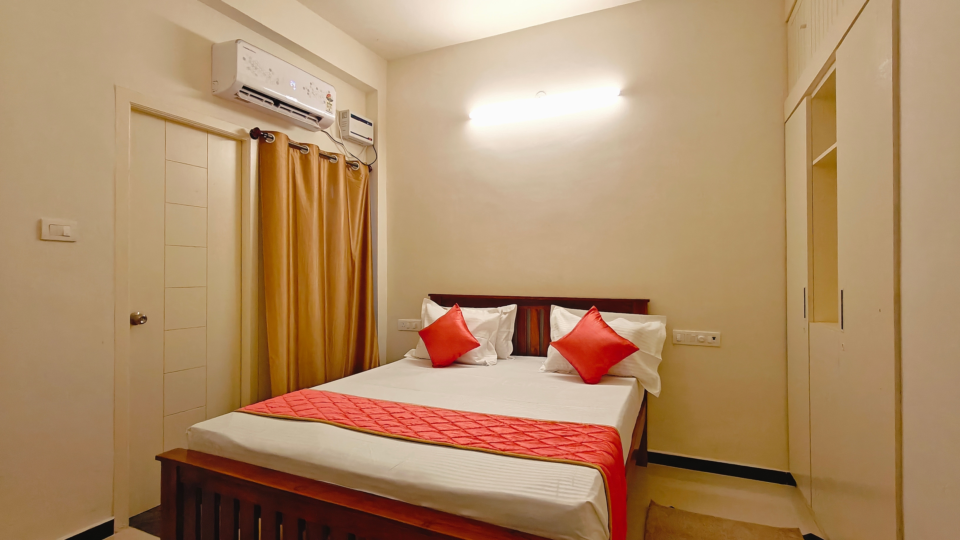 Sivam Villa-Kovalam - Tap to explore photos