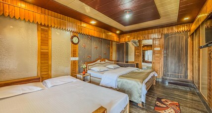 Hotel Vikrant-Nainital Room Type - Family Room With Lake View