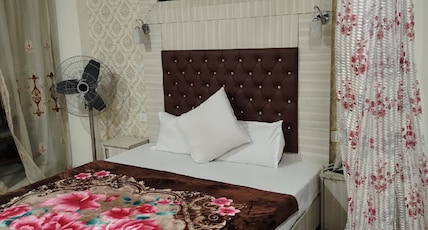 Hotel Shagun Residency Room Type - Standard Room Hotel Shagun Residency Room Type - Standard Room