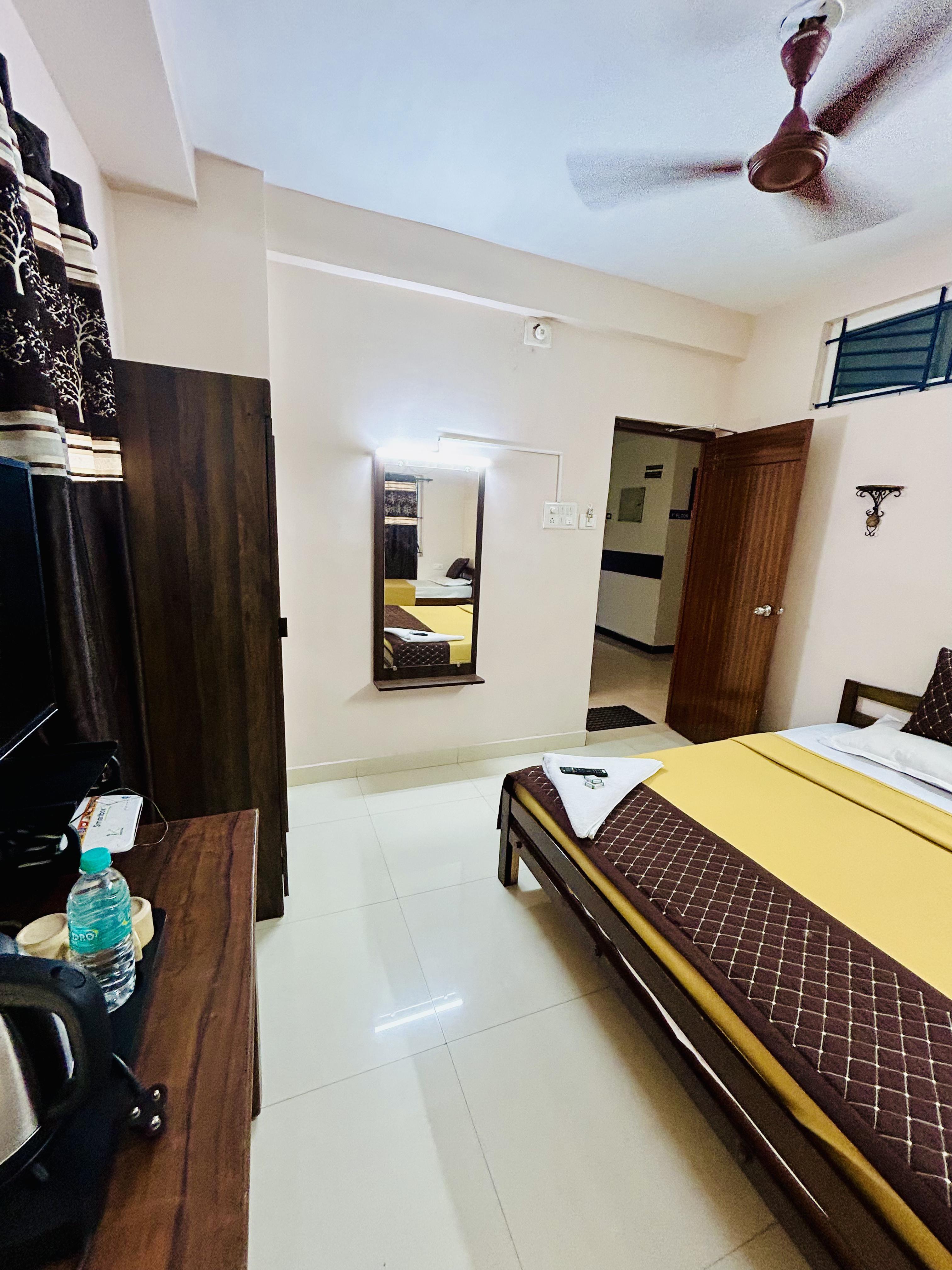 HOTEL JOTHI - Tap to explore photos