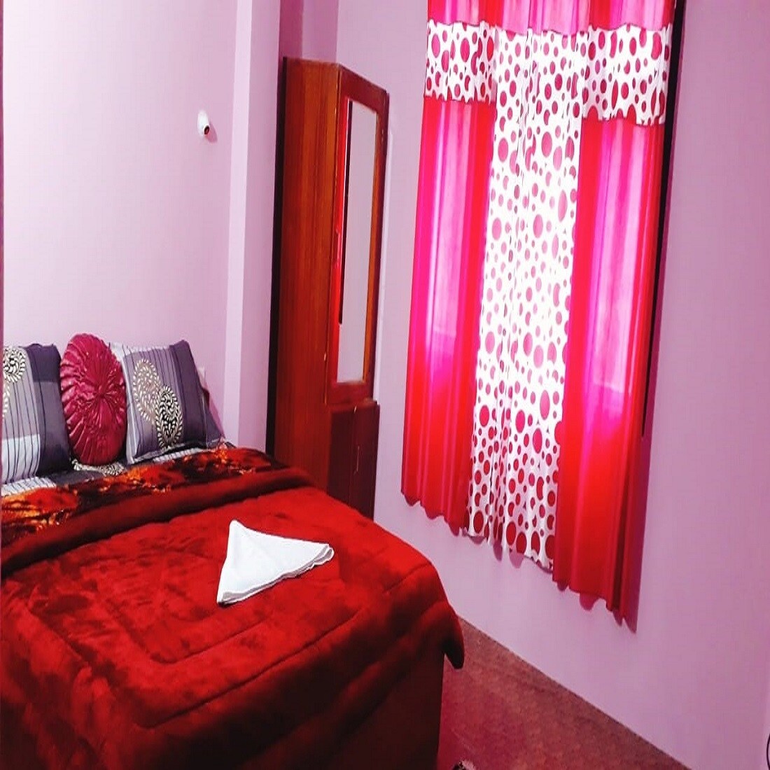 Wind Valley Homestay - Tap to explore photos