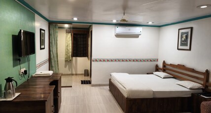 RUDRA VILLA Room Type - Suite Room