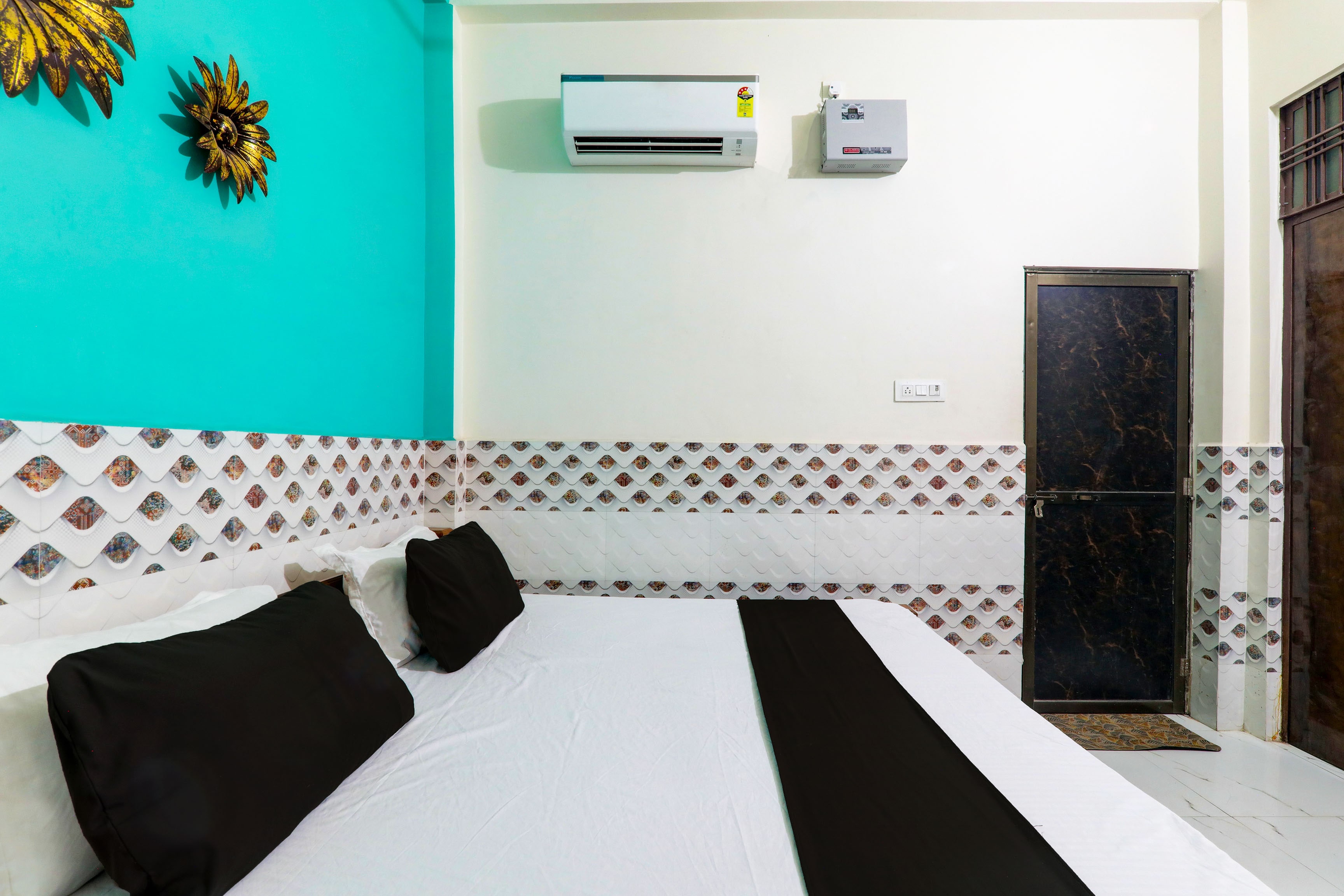 Hotel O Ramadhya Palace - Tap to explore photos