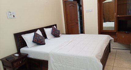 AV Palace Room Type - Premium Room