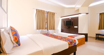 FabHotel Ria Residency - Nr. Big Daddy Casino Cruise Room Type - Executive Room