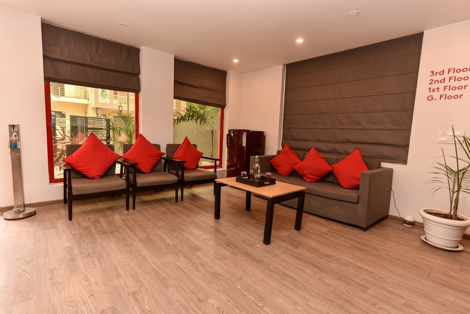 Vamika Residency Near Fortis & Max Hospital - Tap to explore photos