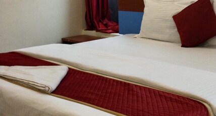 HOTEL V PLATINA Room Type - Deluxe Room