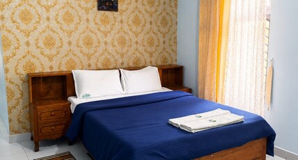 White Legacy Room Type - Family Twin Room