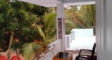 Agape Marari | Walking Distance from Beach Room Type - AC Upstair Double Room