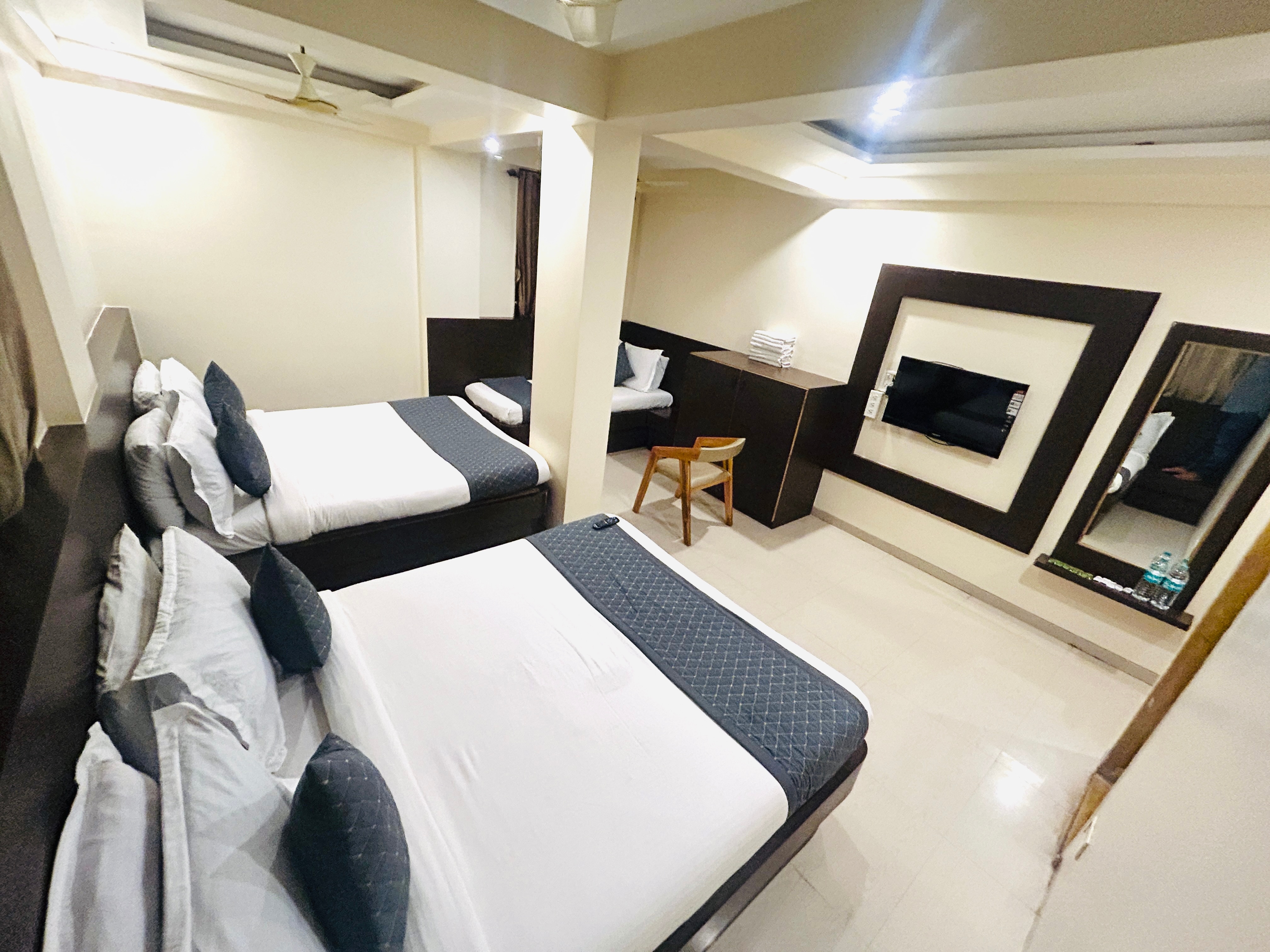 Hotel Krishna Sai Kutir - Tap to explore photos