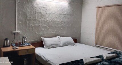 Dhananjay Eco Resort Room Type - Deluxe King Bed