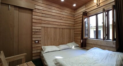 Hotel Neem Baba Room Type - Wooden Cottage