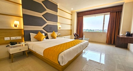 Hotel Grand Darshan Vadodara Room Type - Deluxe Double Room
