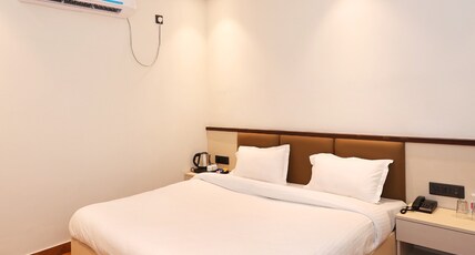 Hotel Shree Jayati Inn Ayodhya Room Type - Deluxe AC Room