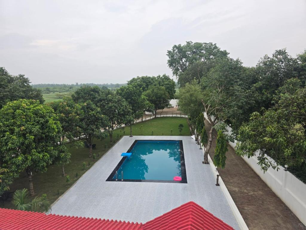 Paradise Gomti Pool - Tap to explore photos