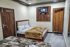 Hotel Diamond inn Mathura