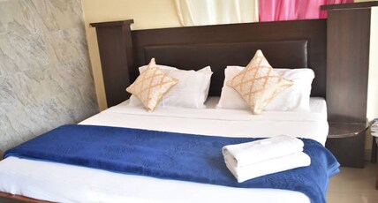 Young Monk Hostel Bhagsu,Mcleodganj Room Type - Deluxe Double Room With Balcony
