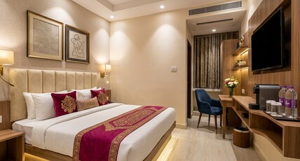 Hotel Suzi International 2 Min Walk From New Delhi Railway Station Room Type - Deluxe Room with WiFi Hotel Suzi International 2 Min Walk From New Delhi Railway Station Room Type - Deluxe Room with WiFi
