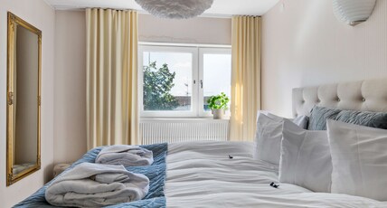 Best Western Malmia Hotel Room Type - Suite-2 Rooms 2 Beds, Non-Smoking, Sofabed, Full Breakfast
