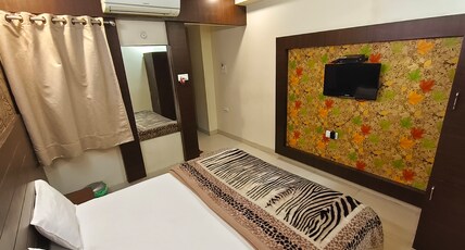 Lijoy Hotel and Restra Room Type - Standard Room