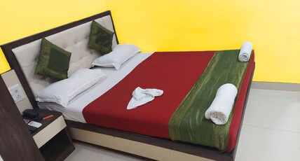Afra dormitory (For Male & Female) Room Type - Standard Cabin Double Room