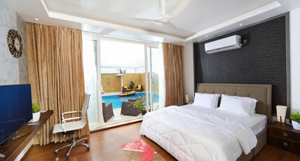 Den's Beach House Room Type - Luxury Beach House
