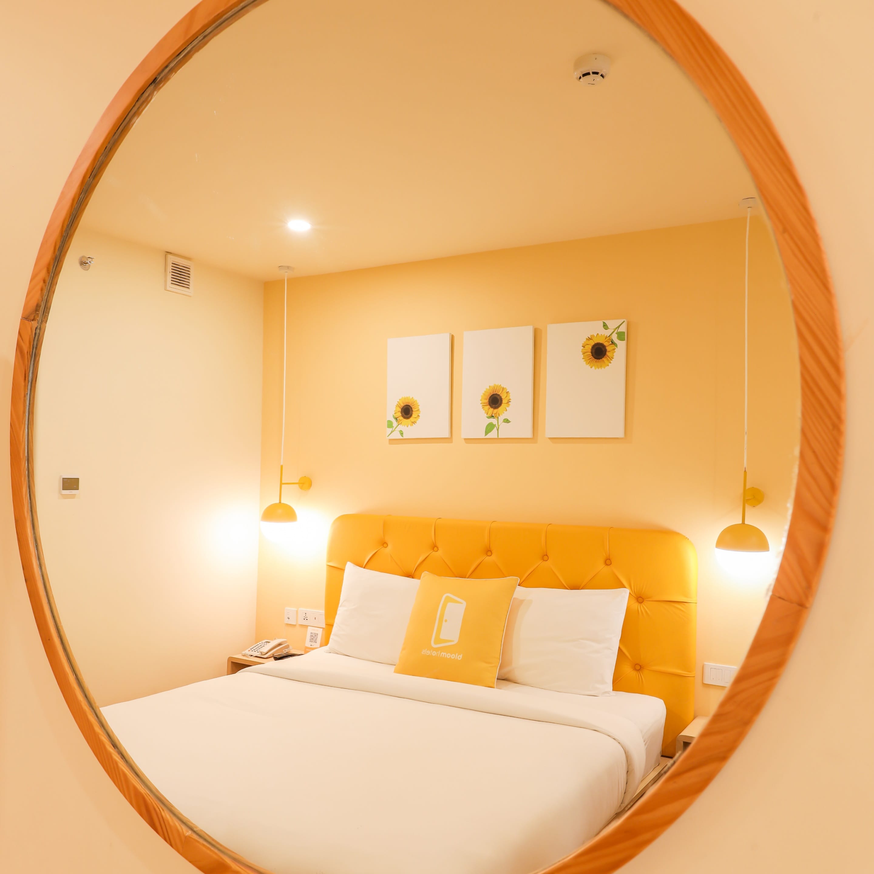 Bloom Hotel - Jalandhar - Tap to explore photos