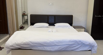 Rudreshwar Mahadeo Kothi by ITH Stays Room Type - Kashi Family Suite