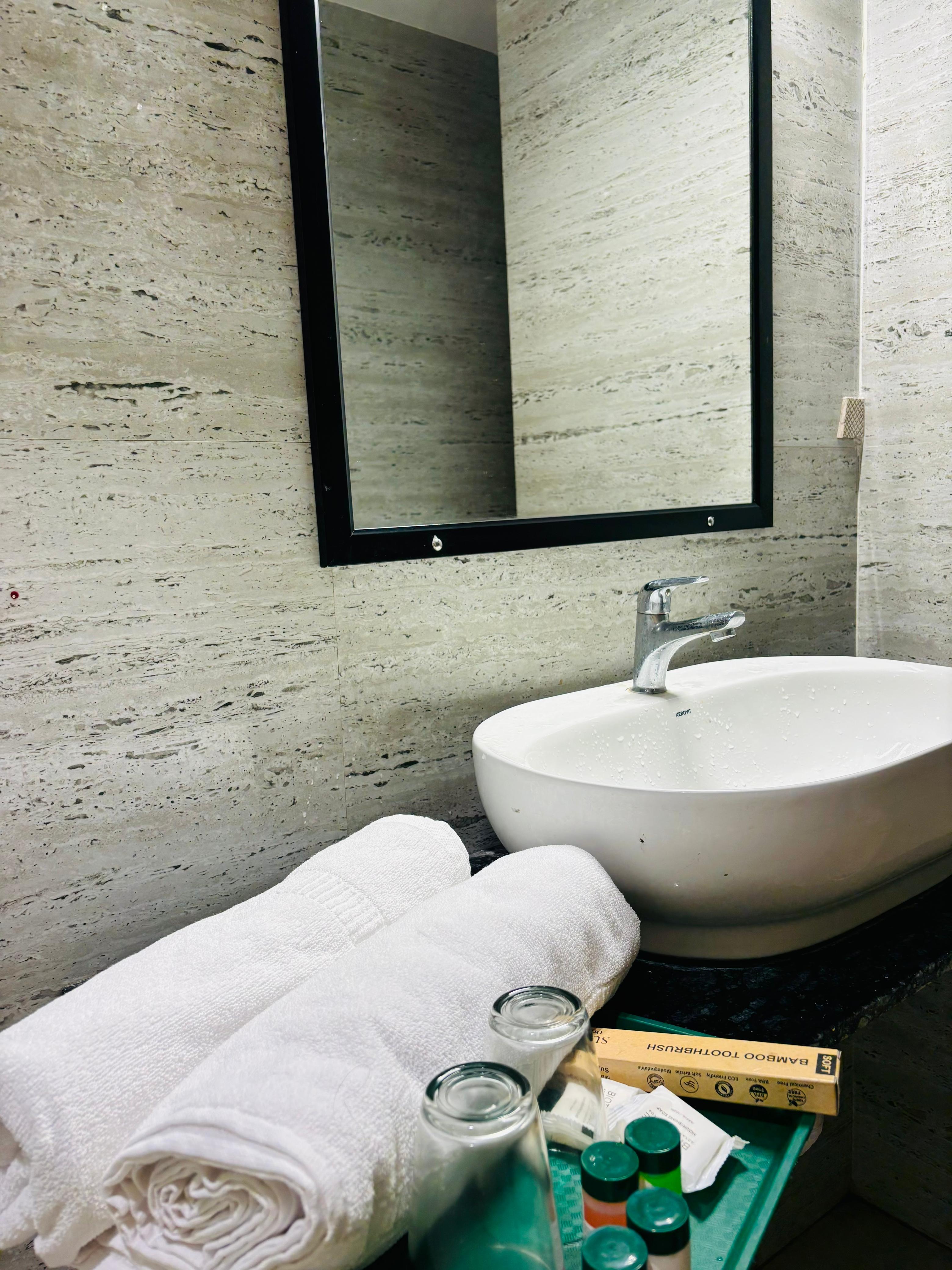 Hotel Tanishi inn - Tap to explore photos