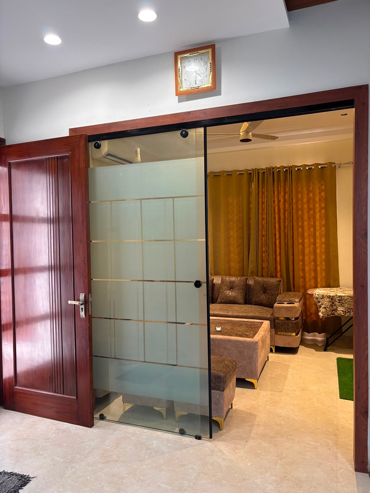 Awesome HomeStay - Tap to explore photos