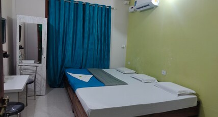 Kaziranga Balaji Homestay Room Type - Deluxe Tripe AC