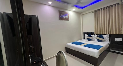 Hotel C.G. Plaza Room Type - Standard AC Room Hotel C.G. Plaza Room Type - Standard AC Room