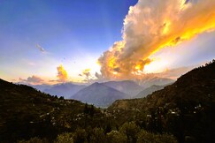 The Outpost - Hallan Valley, Manali - Boutique Stay & Cafe