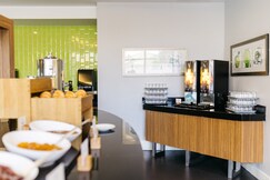 Holiday Inn Express London Heathrow T5