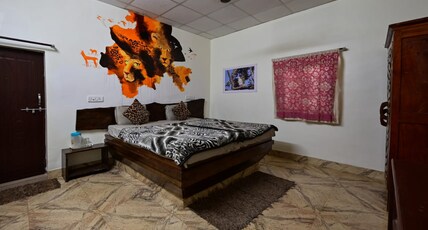 Motel Chandan  Room Type - Deluxe Air Cooled Room