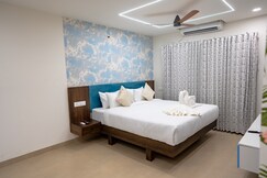 Neyo Hotels