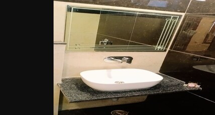Hotel Sakshi Inn Rooms and Restaurant Room Type - Super deluxe room