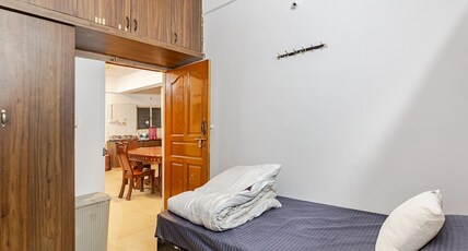aryan home stay Room Type - Bedroom 3