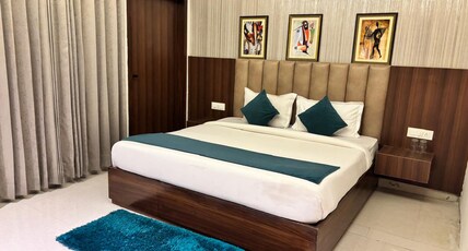 Hotel Heaven and Hills Room Type - Deluxe Room with Balcony