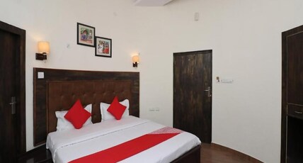 Rajwada Hotel Room Type - Executive Room