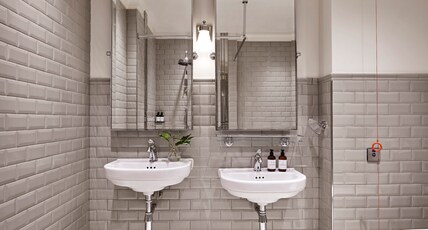 Kimpton Fitzroy London, an IHG Hotel Room Type - 1 Queen Accessible Room