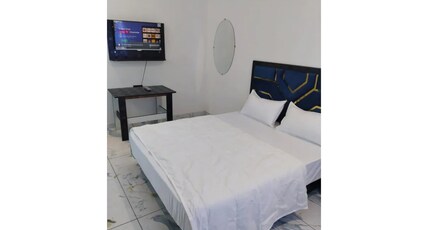 FabHotel Choice Inn Room Type - Deluxe Room