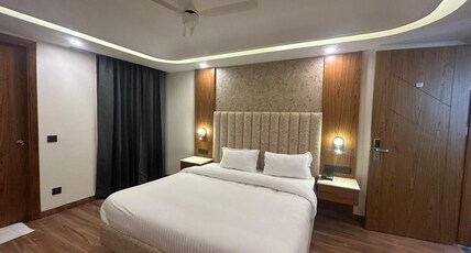 Soft Stayz by Soft Petals Room Type - Prime Twin with Balcony