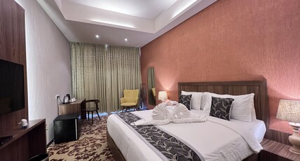 Rajhans Feriado Room Type - Delux Room