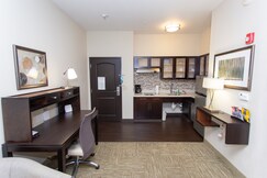 Staybridge Suites Bowling Green, an IHG Hotel