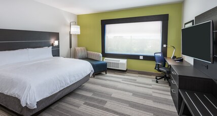 Holiday Inn Express & Suites Bryan Room Type - 1 King Standard Communications Accessible Roll Shower