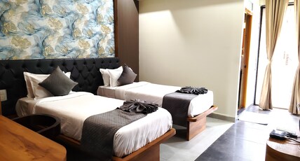 Hotel Empire Room Type - Standard Twin