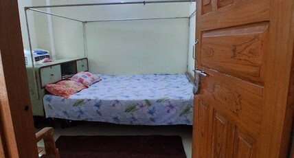 neat and clean room 5 min far from baba mandir Room Type - Bedroom
