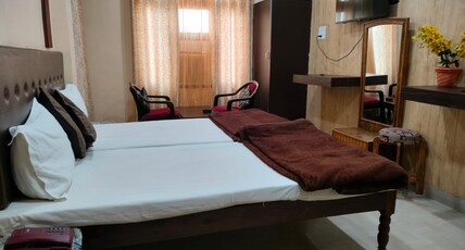 Hotel Avadh Room Type - AC Room