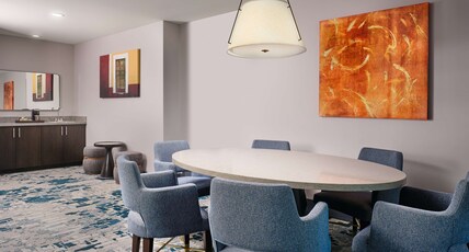 Hilton San Jose Room Type - 1 KING 1 BDRM LUXURY SUITE